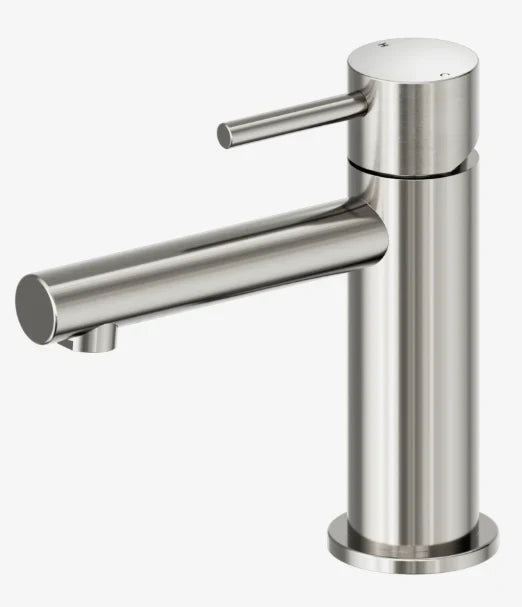Short Basin Mixers