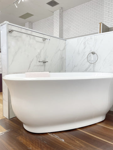 Clara Oval Freestanding Bath with Overflow 1500mm - Gloss White