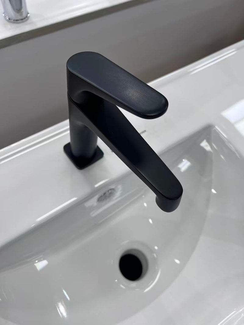 Nero Black Basin Mixer - Floor Display Clearance