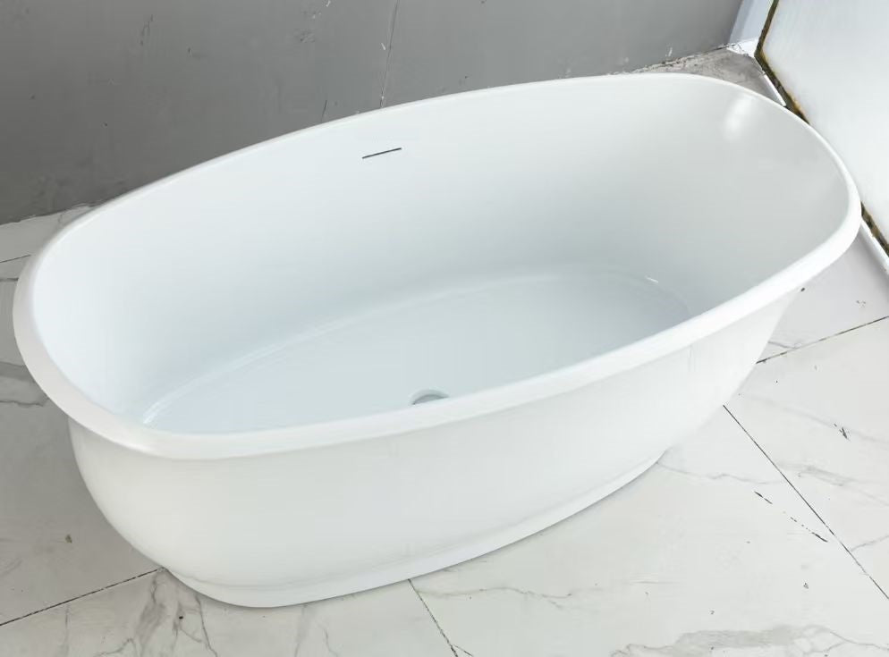 Clara Oval Freestanding Bath with Overflow 1500mm - Gloss White